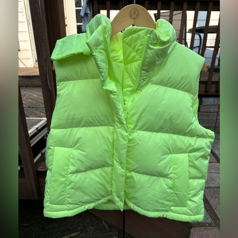 lululemon wunderpuff in faded zap, size 8 EUC